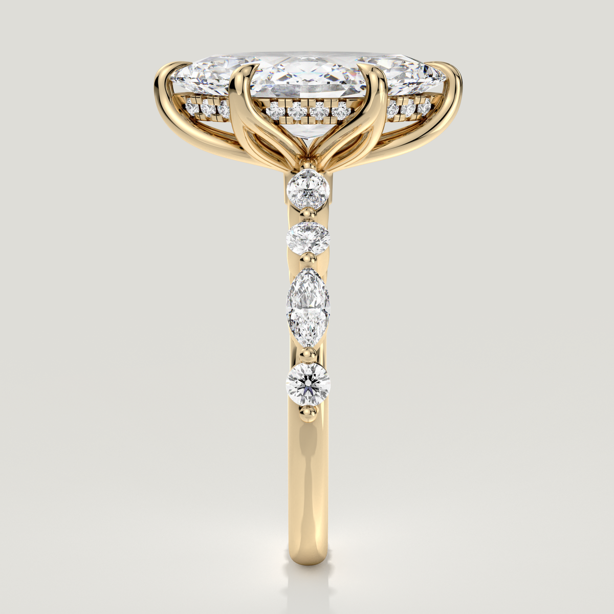 Belle marquise engagement ring with its marquise centre stone - Yellow Gold