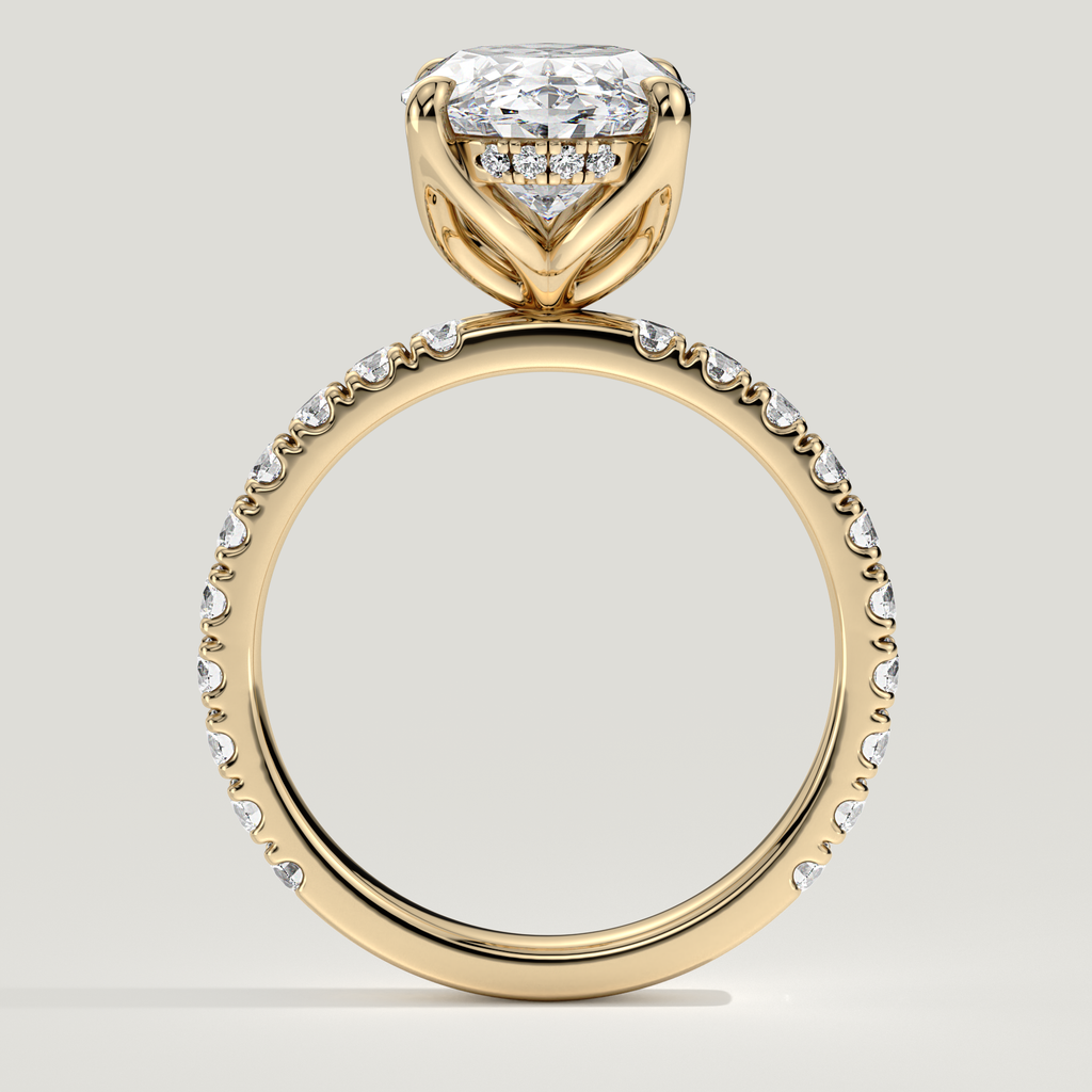 Hazel oval lab-grown diamond engagement ring - Yellow Gold